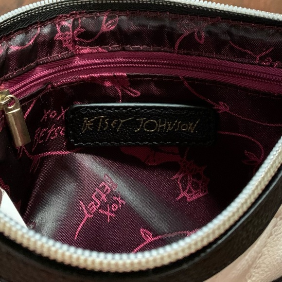 BETSEY JOHNSON BOW BAG  BLACK AND WHITE - Picture 3 of 10